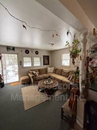 Main picture of 366 Riverside Ave