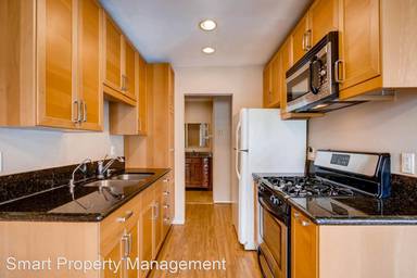 Main picture of La Montana Condominiums