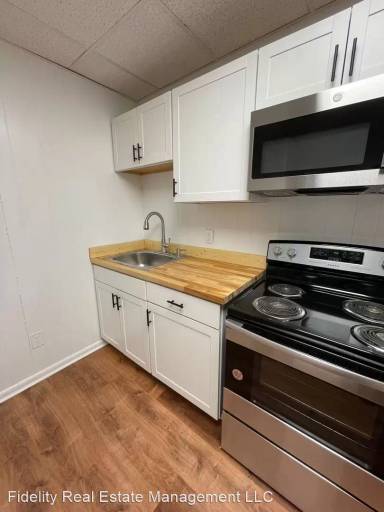 Main picture of 185 West St