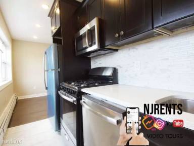 Main picture of 2500 John F Kennedy Blvd