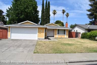 Main picture of 28 Lochmoor Cir
