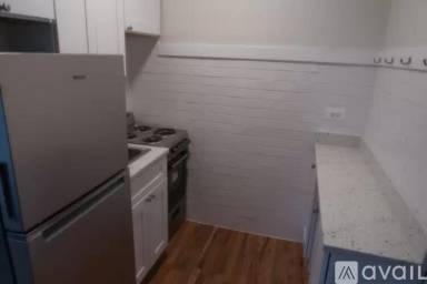Main picture of South 4526 North Sheridan Apartments