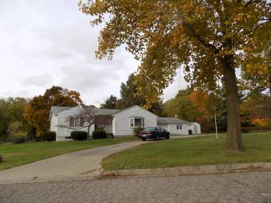 Main picture of 1205 E Broadwell St
