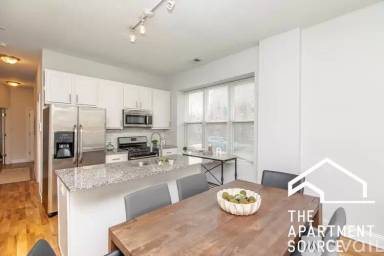 Main picture of 1501 N Talman Ave