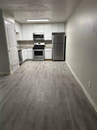 Main picture of 3405 Gibson Blvd SE