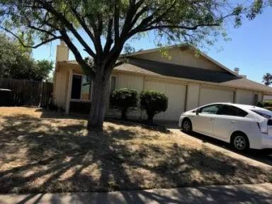 Main picture of 10436 Autumn Breeze Way
