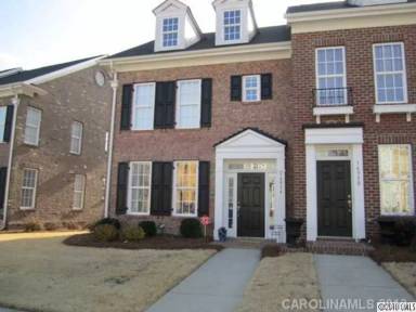 Main picture of 16934 Summers Walk Blvd