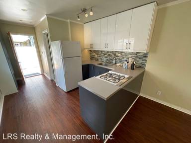 Main picture of 12200 Moorpark St