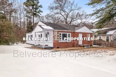 Main picture of 720 S Elam Ave