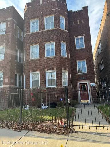 Main picture of 7836 S Cregier Ave