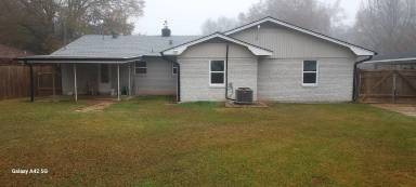 Main picture of 308 Eola Dr