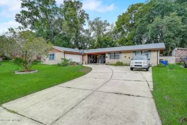 Main picture of 5556 Floral Ave