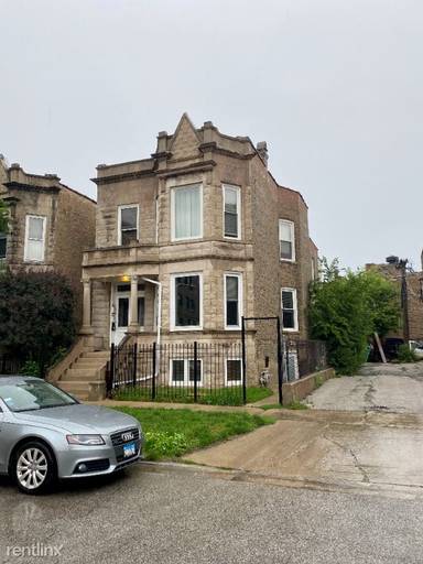 Main picture of 2415 N Sawyer Ave