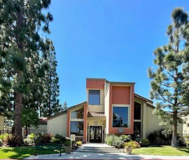 Main picture of Ashwood Gardens