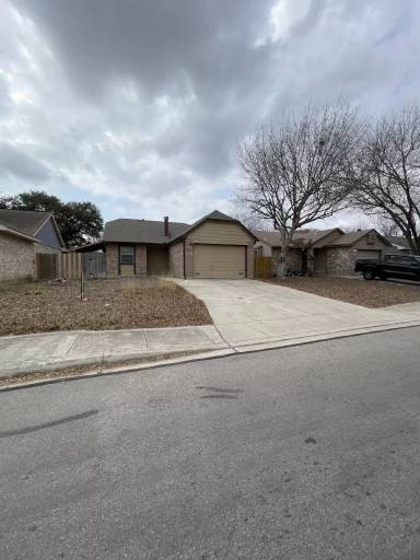 Main picture of 2730 Mud Lake Dr