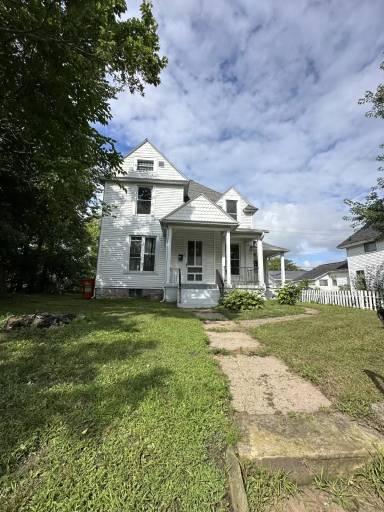 Main picture of 914 5th Ave