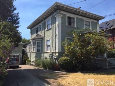 Main picture of 2636 Etna St