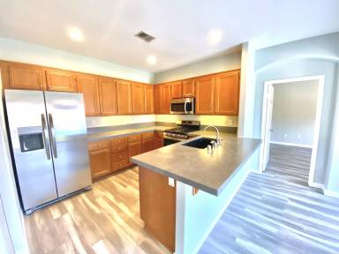 Main picture of 4460 Brisbane Way