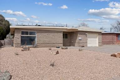 Main picture of 10409 Constitution Ave NE