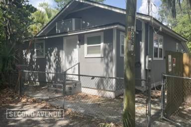 Main picture of 3622 Silver St