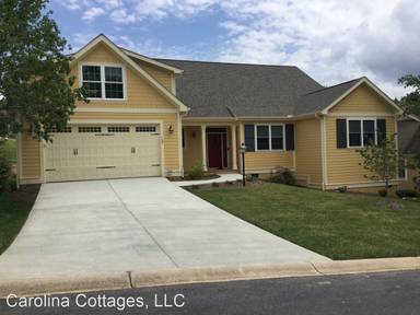 Main picture of 165 Whistlewood Ln