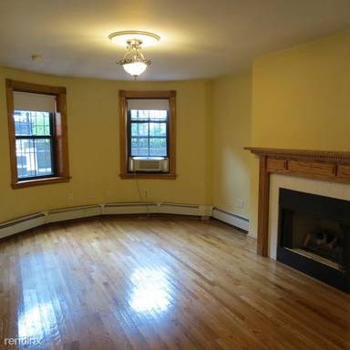 Main picture of 95 E Brookline St