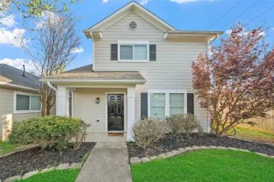 Main picture of 6111 Settlers Square Ln