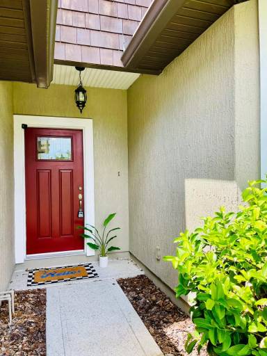 Main picture of 604 Longcrest Ln