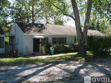 Main picture of 104 Jarrett Ln