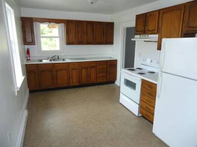 Main picture of 105 N 6th Ave
