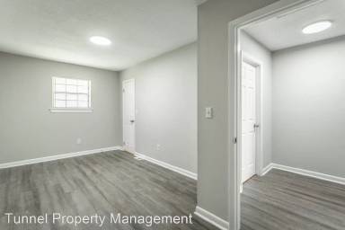 Main picture of Townhomes on Roberta