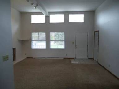 Main picture of 293 Calumet St