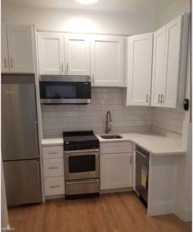 Main picture of 64 Hemenway St