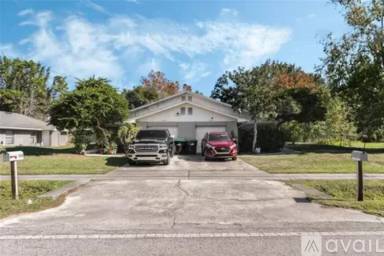 Main picture of 1947 Bonneville Dr