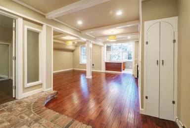 Main picture of 22 Carson St