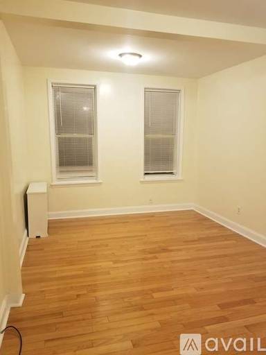 Main picture of 2608 Hoyt Ave S