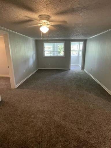 Main picture of 112 Elm St