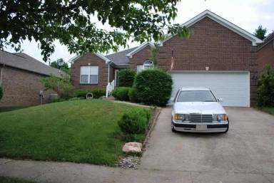 Main picture of 581 Forest Hill Dr