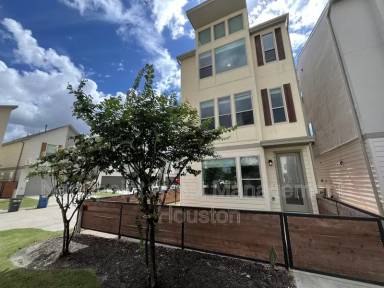 Main picture of 18535 Centro Row