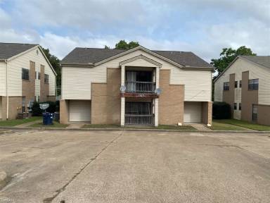 Main picture of 1010 Autumn Cir