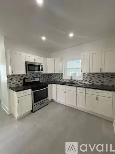 Main picture of 684 Harrison St