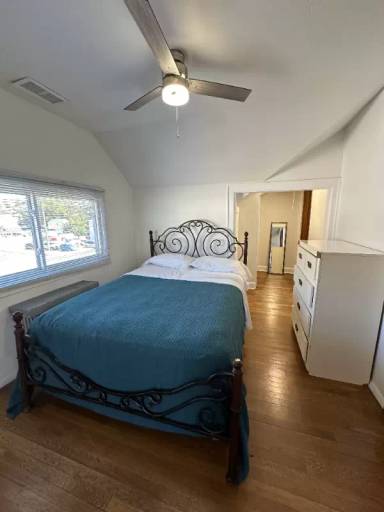 Main picture of 303 N Delphine Ave
