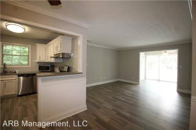 Main picture of 210 Natchez Trce