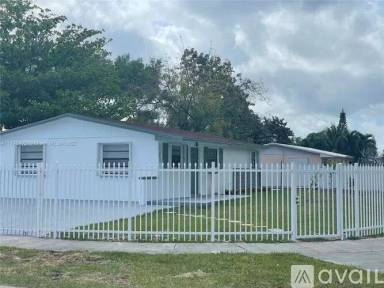 Main picture of 11250 SW 200th St