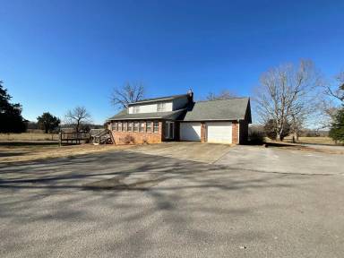Main picture of 30272 Highway 95 N