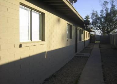 Main picture of 9361 W Polk St