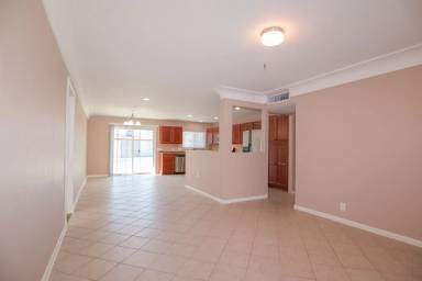 Main picture of 3514 E Edison St