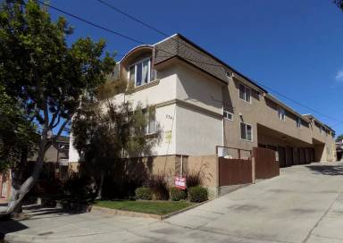 Main picture of 2741 E Wall St