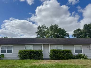 Main picture of 210 Cypress St