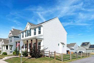 Main picture of 438 Anderson St